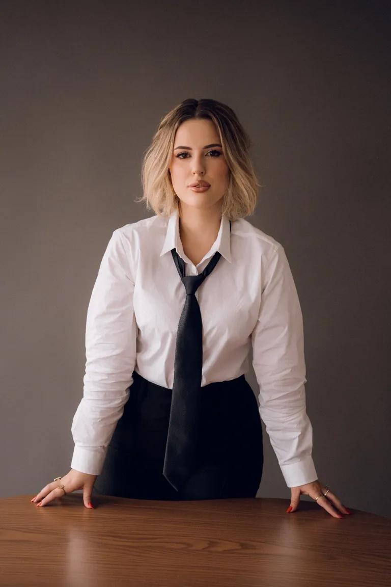 Driéle Castro - Especialista em Gestão, Liderança e Comportamento